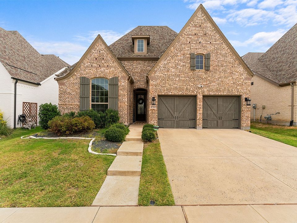 1st image of 1712 Lavender Ln