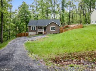 1400 High Top Rd, Linden, VA 22642