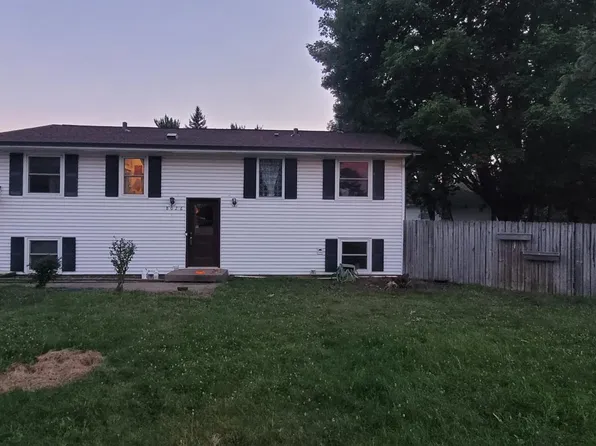 8026 Hynes Ave S, Cottage Grove, MN 55016