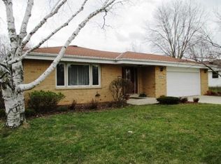 4260 S 94th St, Greenfield, WI 53228