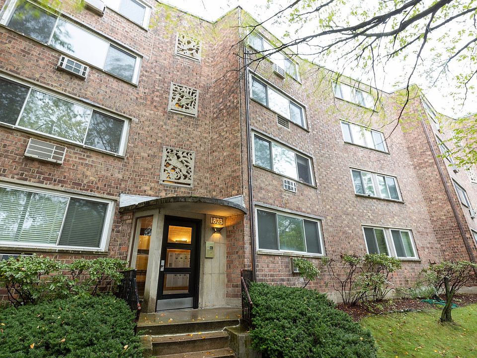 Front View - Welcome to 1823 W Granville Ave. 3A!