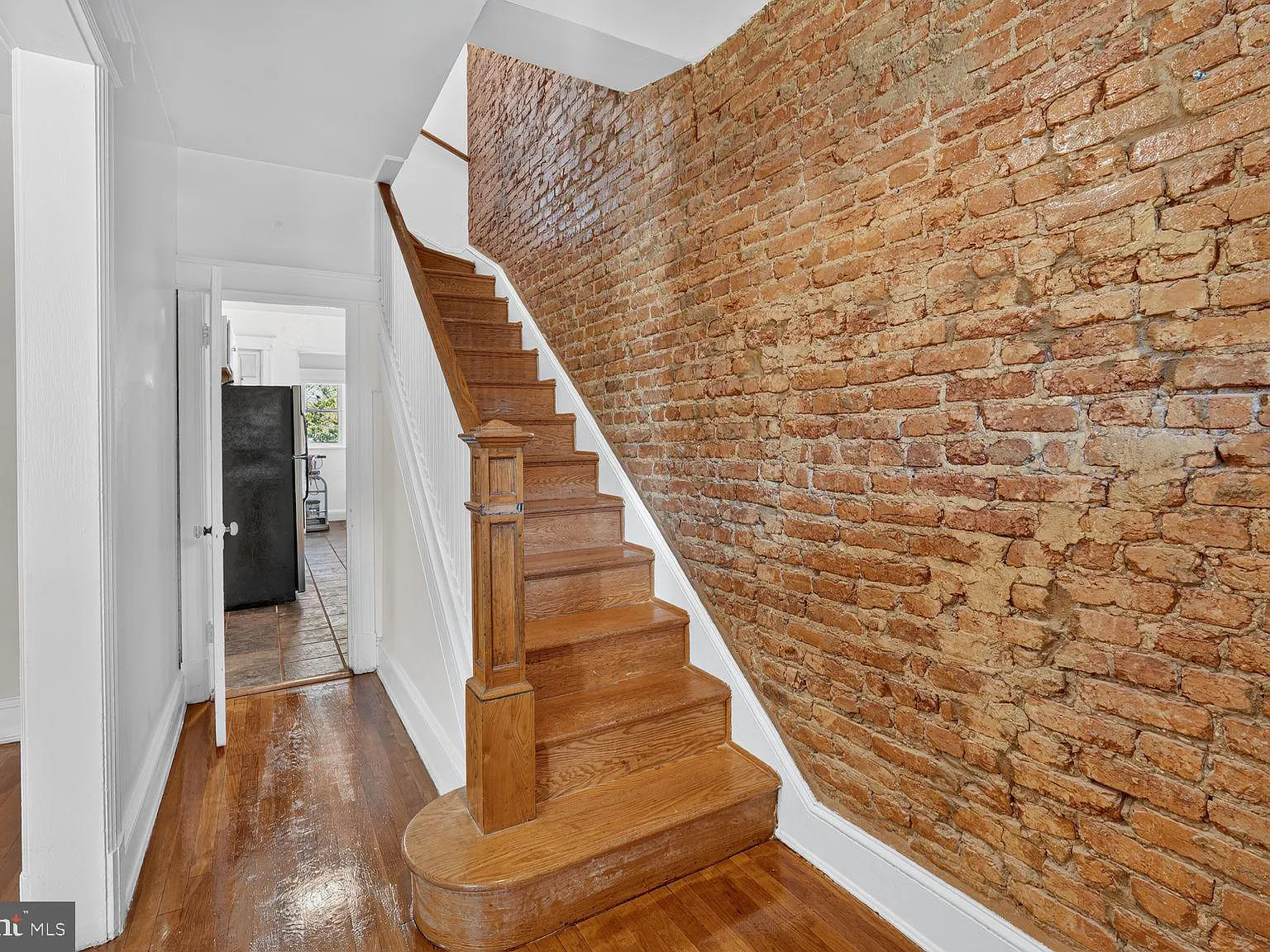 3 bed, 1.5 bath, 1487 sqft, $2,850 — Photo 2
