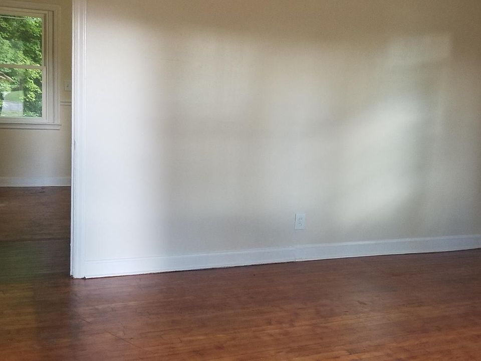 2nd image of 3311 Revolution Park Dr
