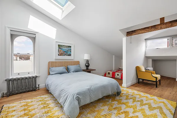 Sold by Douglas Elliman | media 10