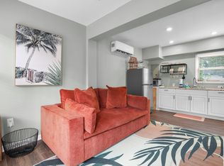 330 Columbus Dr #B, Savannah, GA 31405