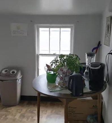 3rd image of 1526 E Grand Ave APT 1