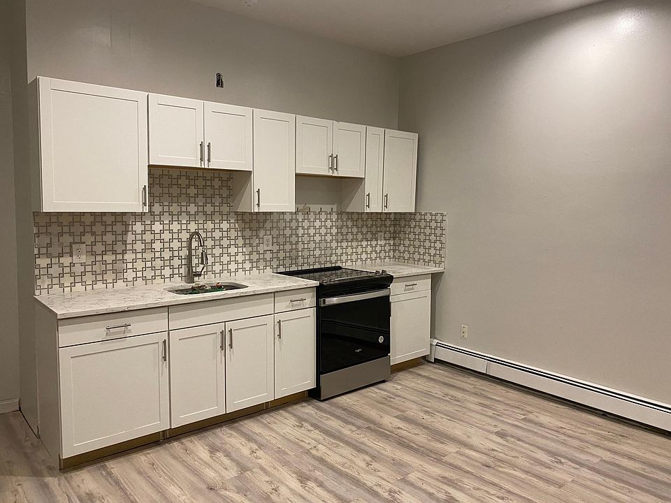 2nd image of 667 Nantasket Ave #1F