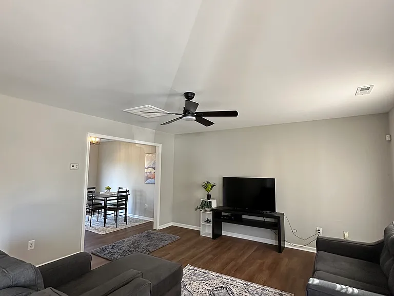 9430 Dewey Dr — Photo 5