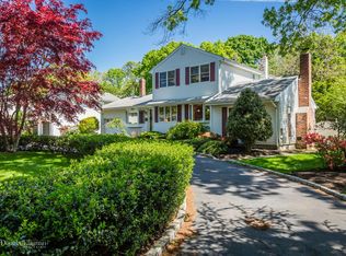 303 Timberpoint Rd, East Islip, NY 11730