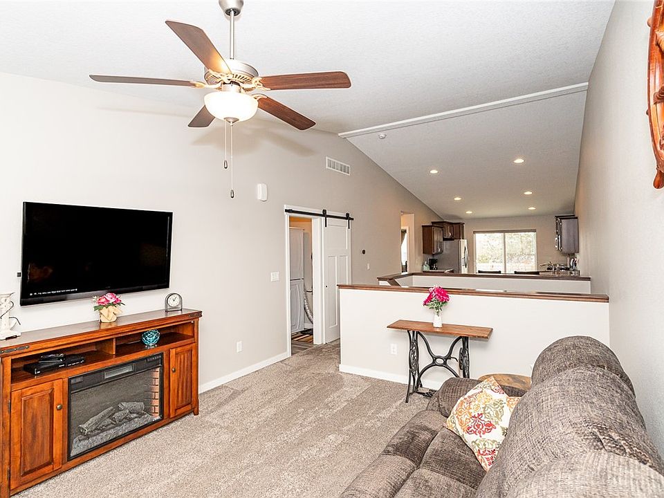 198 Larson Dr, Huxley, IA 50124 Zillow