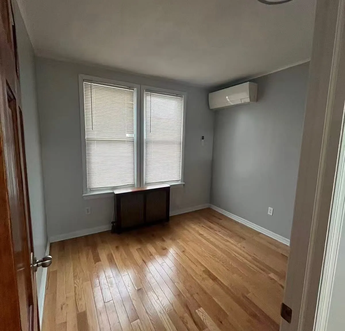 3 bed, 1.5 bath, $3,000 — Photo 4