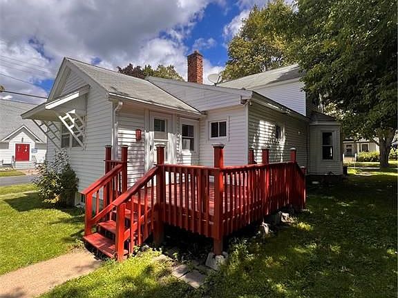 3rd image of 111 East Ave