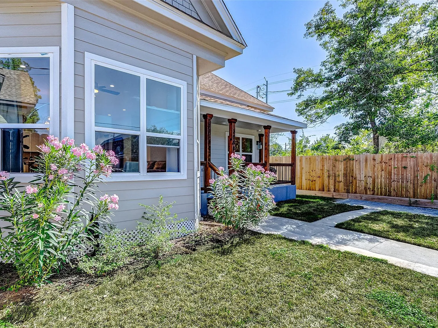 3 bed, 2.0 bath, 1912 sqft, $3,500 — Photo 4