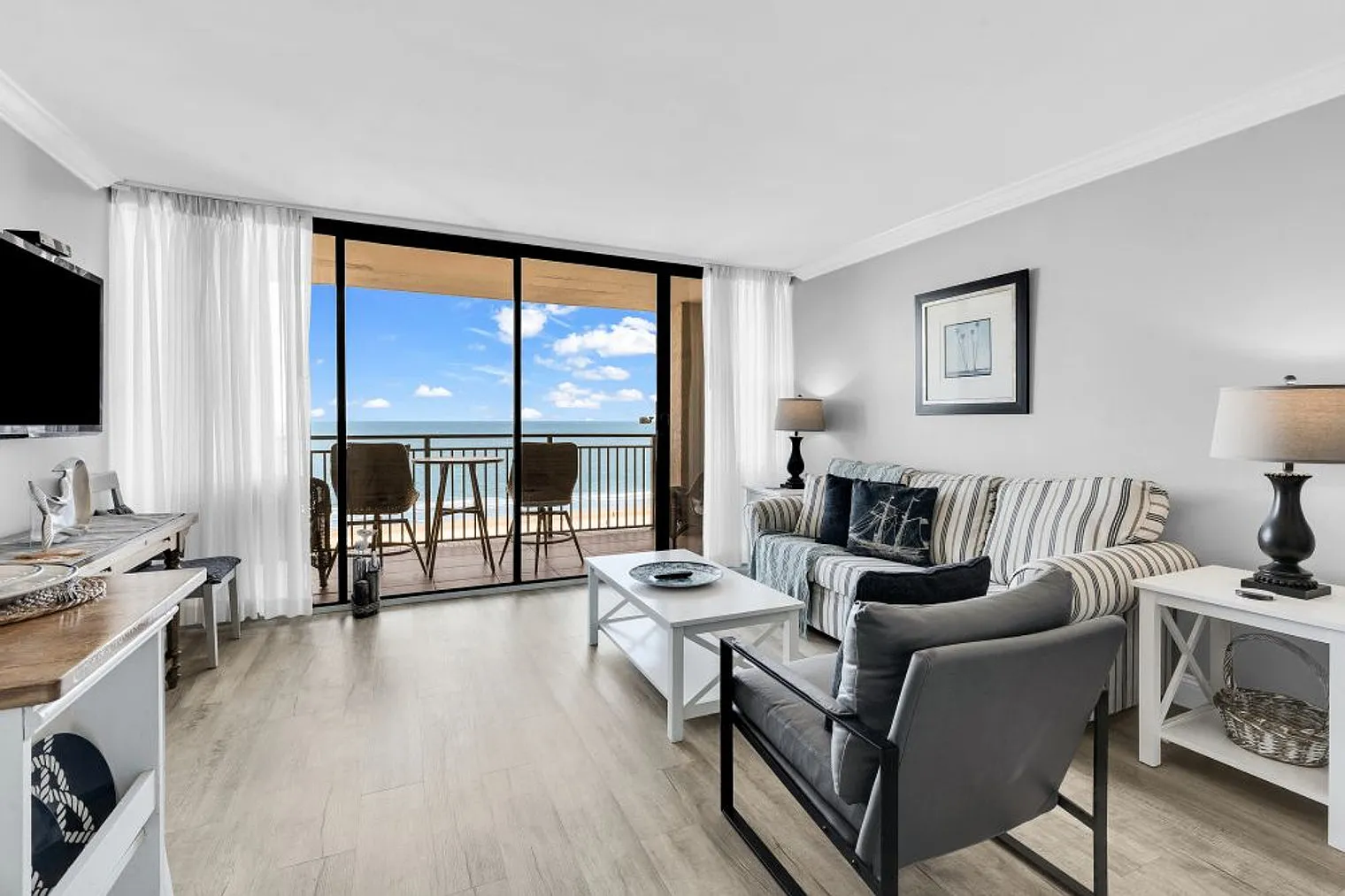 1 bed, 1.0 bath, 645 sqft, $2,919 — Photo 4