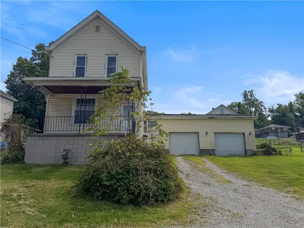 108 Brown Ave, Grapeville, PA 15634