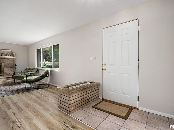 5th image of 4725 N Nelson Dr