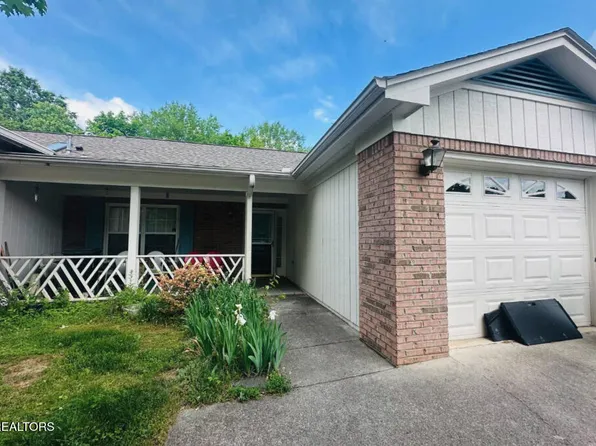 1974 Locarno Dr, Knoxville, TN 37914