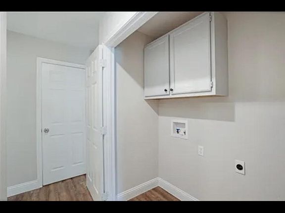 2nd image of 607 Western Hills Trl