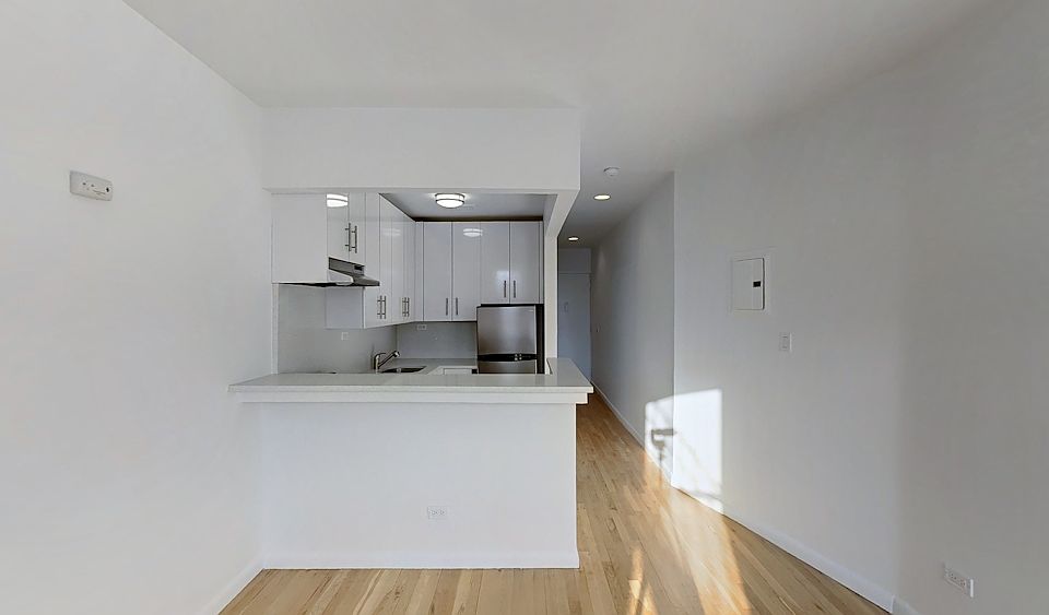 1st image of 244 E Houston St APT 4C