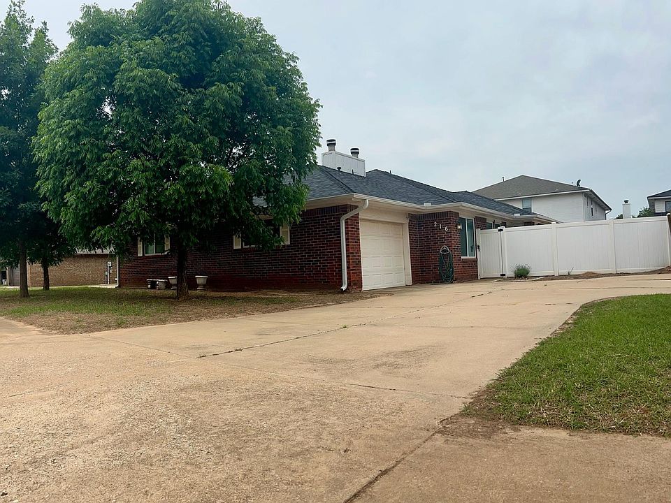 Front | One Car Garage