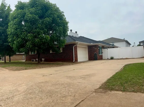 216 Willow Branch Rd, Norman, OK 73072