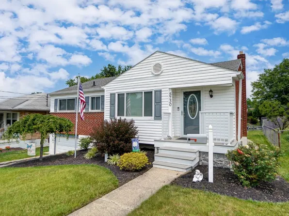 5730 Brandtmanor Dr, Cincinnati, OH 45248