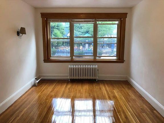 2nd image of 98 Hancock St #6