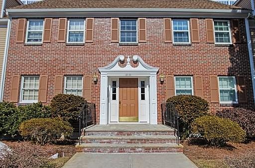 1st image of 28 Weatherly Dr Unit 28