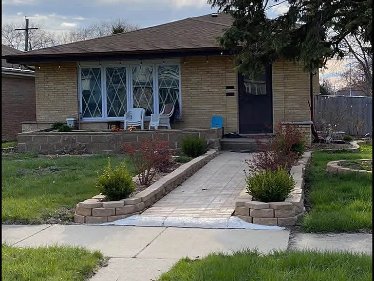 11000 Austin Ave — Photo 5