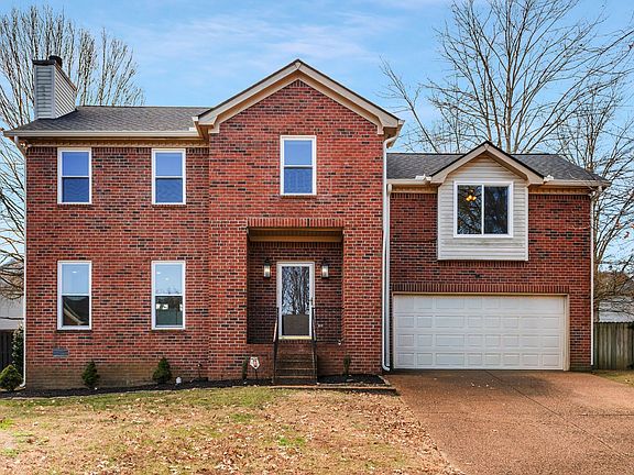 2nd image of 124 Golden Meadow Ln