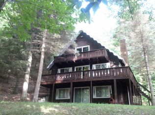 613 Lakeshore Dr S, Harbor Springs, MI 49740