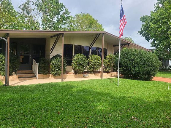 2nd image of 342 King James Ct