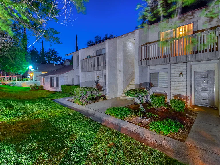 Fairway Manor Apartment Homes
