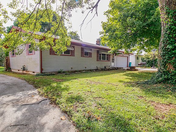 3rd image of 2238 N Drury Ave