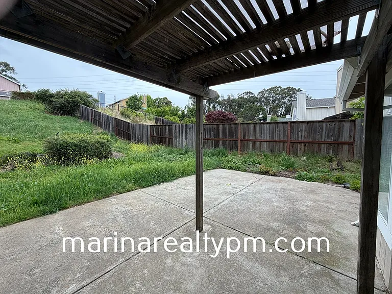 115 James River Rd — Photo 37