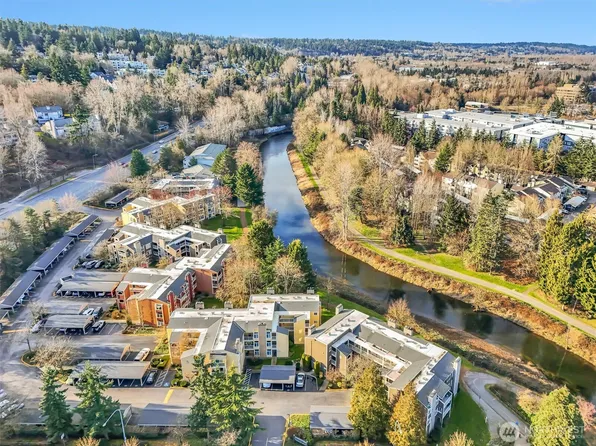 15852 Leary Way #6, Redmond, WA 98052