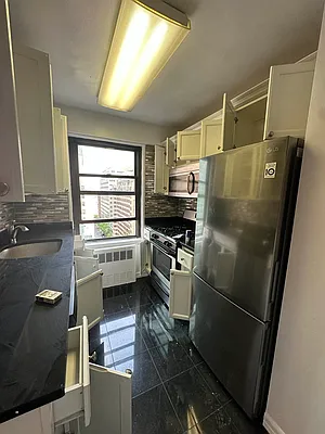 Rented by Olympia House Delaware LP | media 25