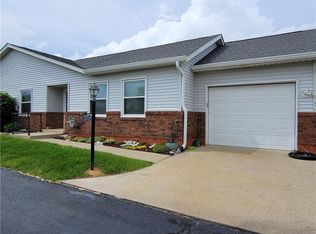 112 Longcastle Dr APT 3, Greencastle, IN 46135