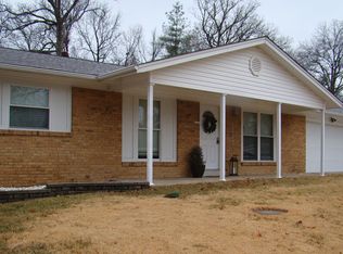 15320 Batesville Ct, Chesterfield, MO 63017