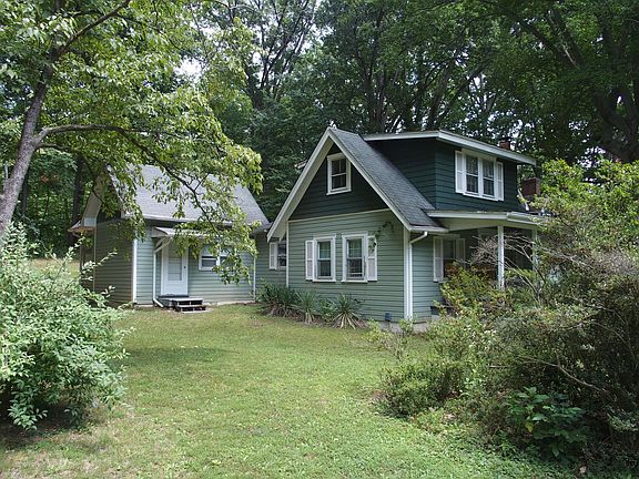 2nd image of 3933 Alleghany Dr