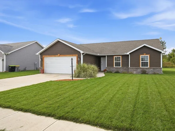 626 Independence St, Butler, IN 46721