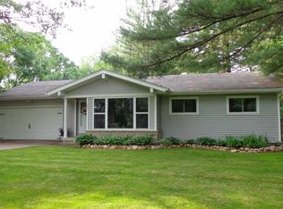 2431 Magnolia Dr, Plover, WI 54467