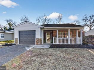 52 Sherwood Pl, Southampton, NJ 08088