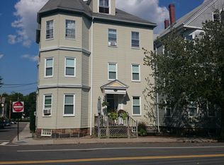 156 Chestnut St #1, Brookline, MA 02445