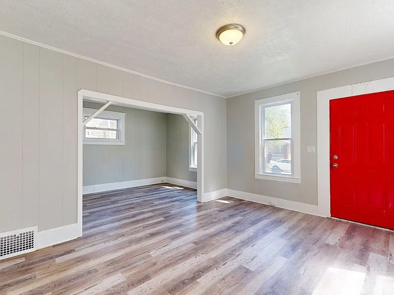 3452 W 44th St — Photo 5