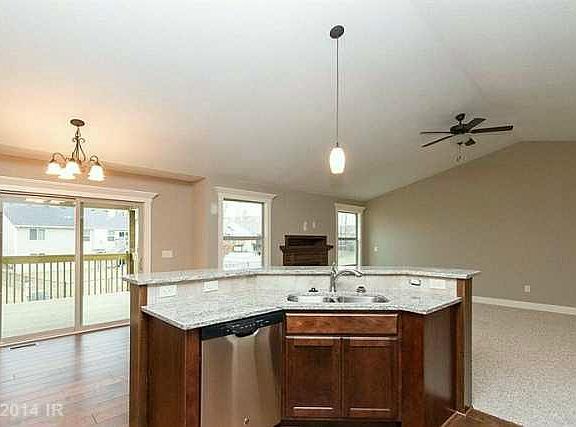 5th image of 5841 Pine Ct