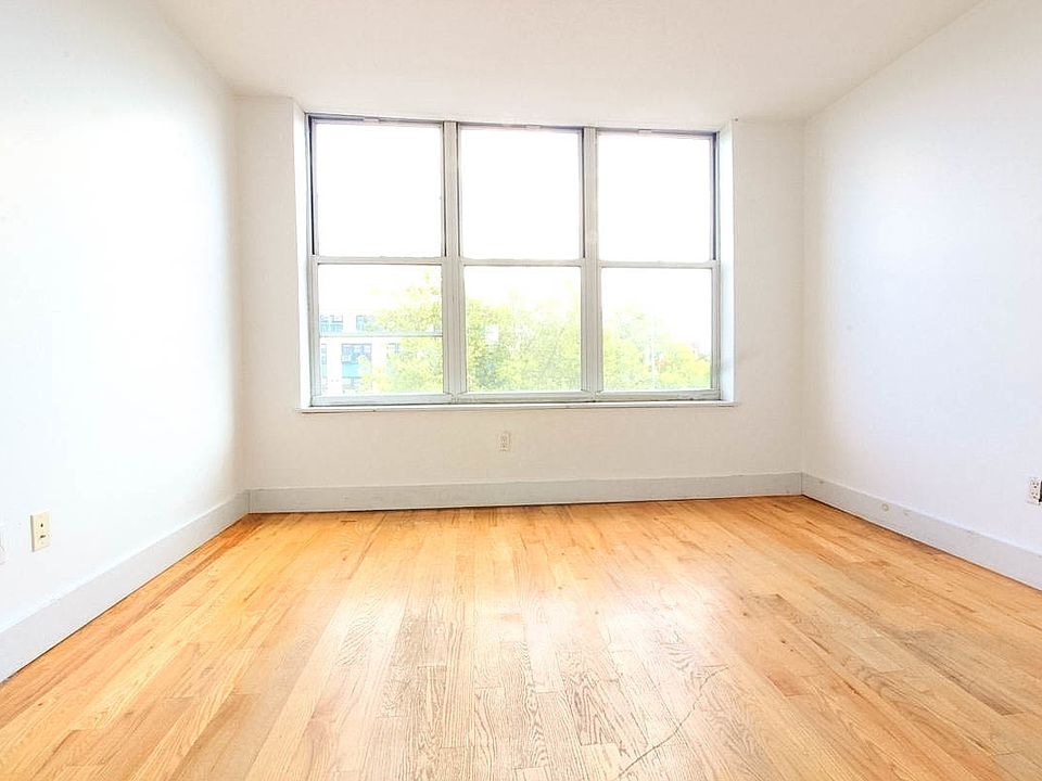 1st image of 163 Troutman St #A2r