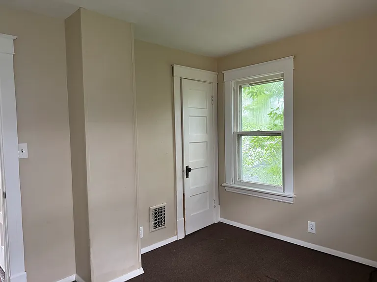 722 Townsend Pl — Photo 9