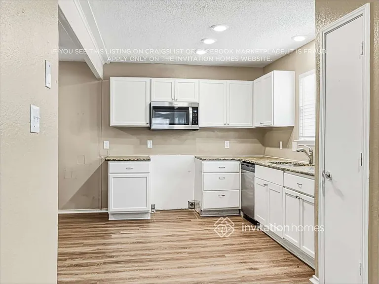 1111 Brewer Dr — Photo 10