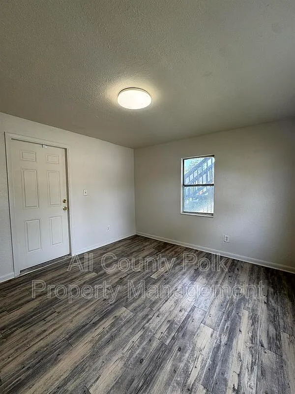 1 bed, 1.0 bath, 520 sqft, $895 — Photo 3